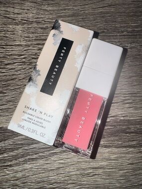FENTY SHAKE’ N PLAY BLUSH 🎀